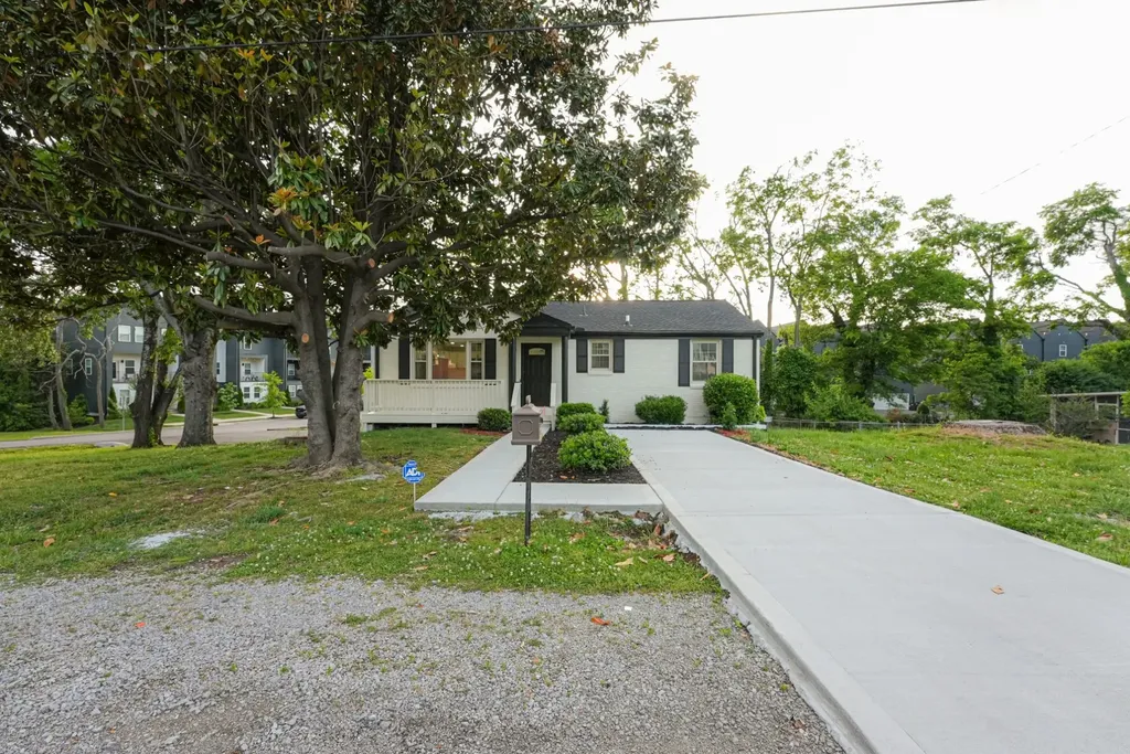 126 Donelsonwood Drive Nashville TN 37214