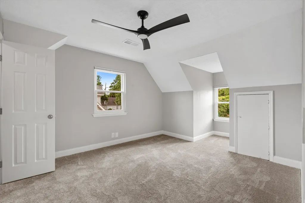 1920 Meadow Cliff Drive Nashville TN 37210