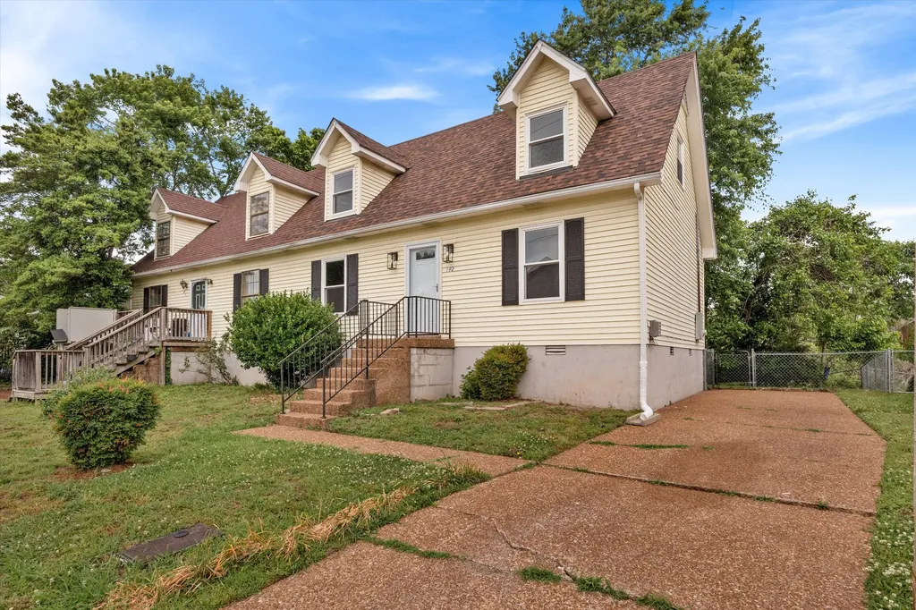 1920 Meadow Cliff Drive Nashville TN 37210