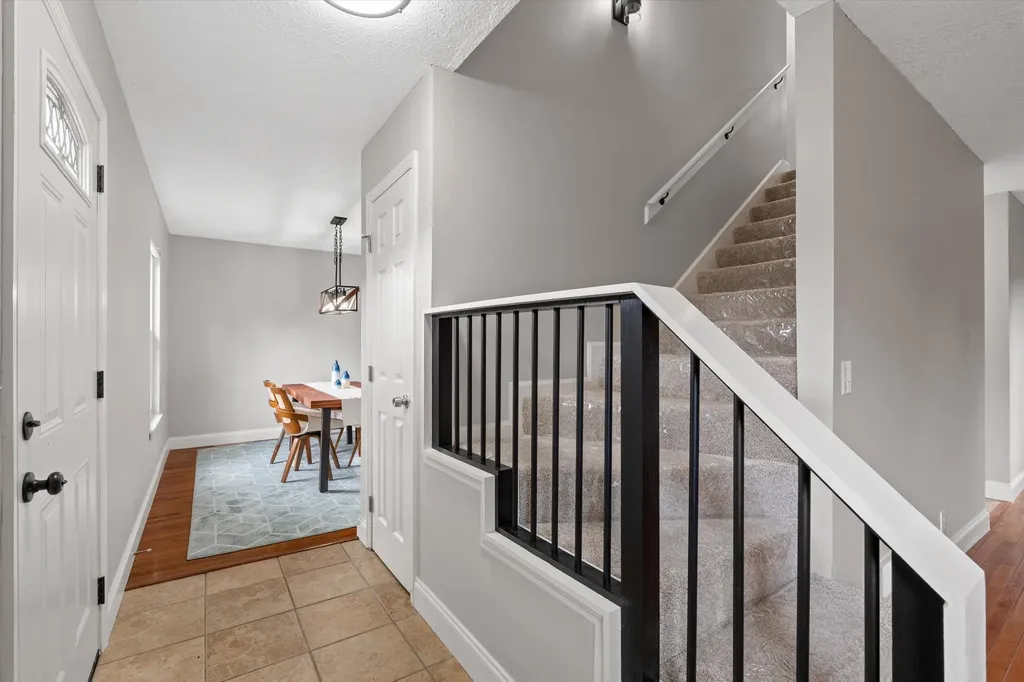 1920 Meadow Cliff Drive Nashville TN 37210