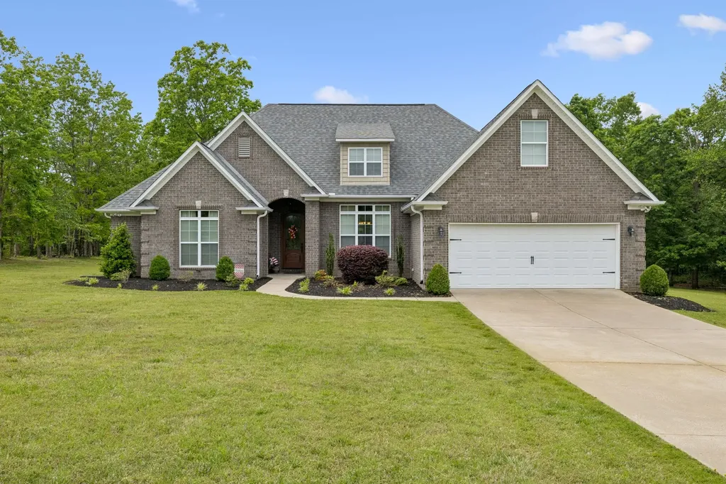 145 Airport Court Waverly TN 37185