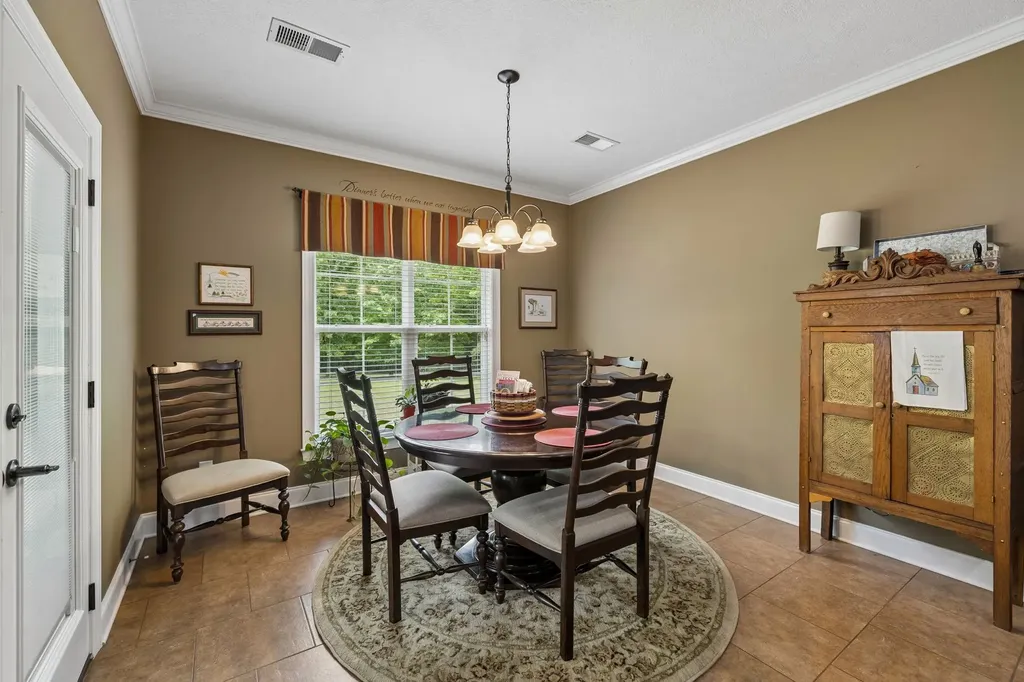 145 Airport Court Waverly TN 37185