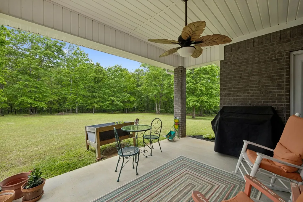145 Airport Court Waverly TN 37185