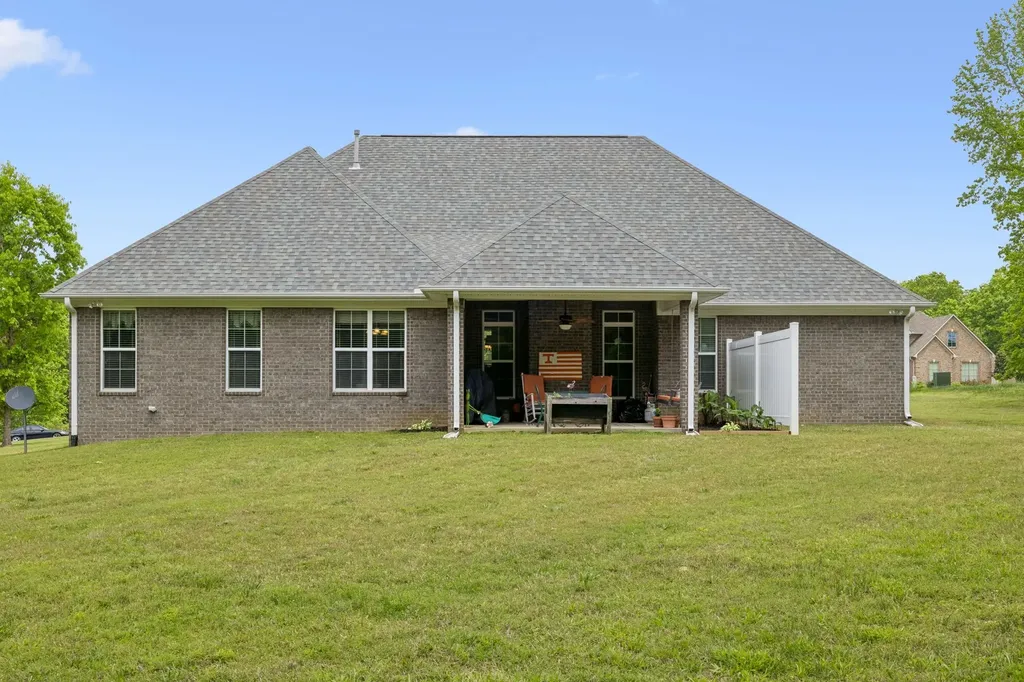 145 Airport Court Waverly TN 37185