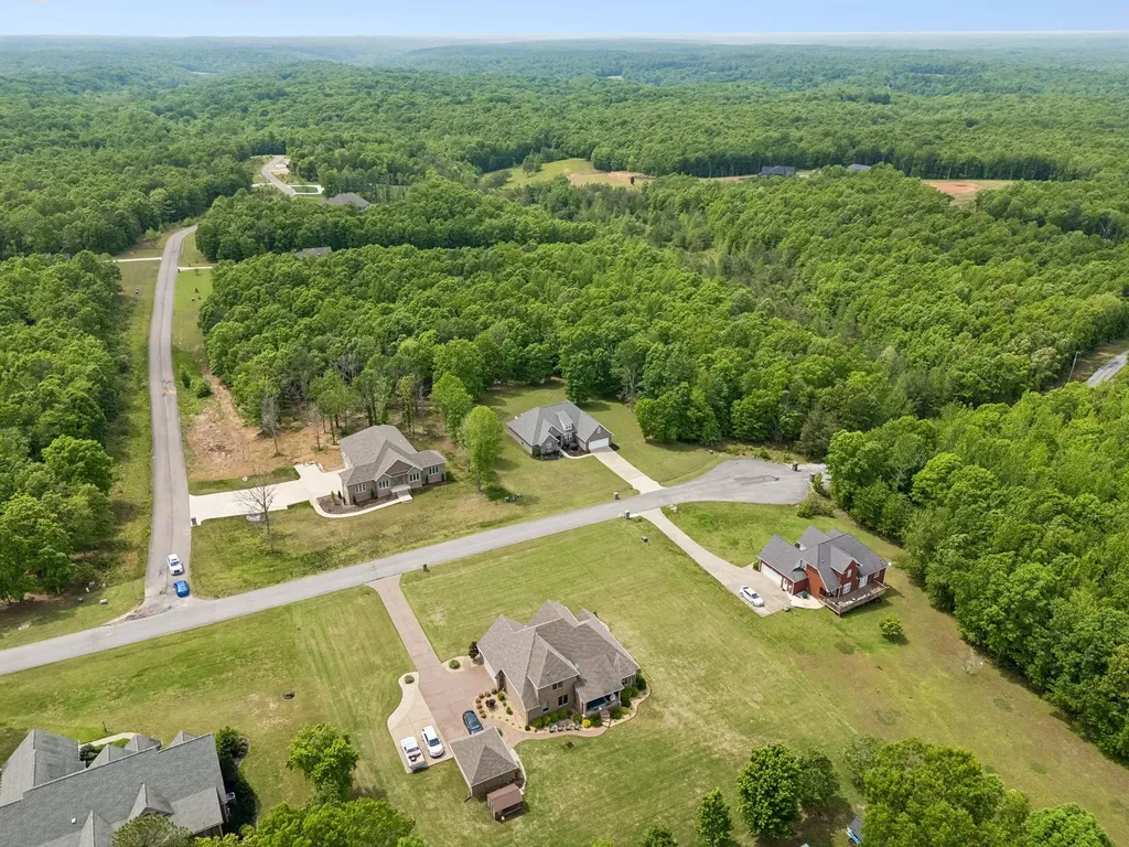 145 Airport Court Waverly TN 37185