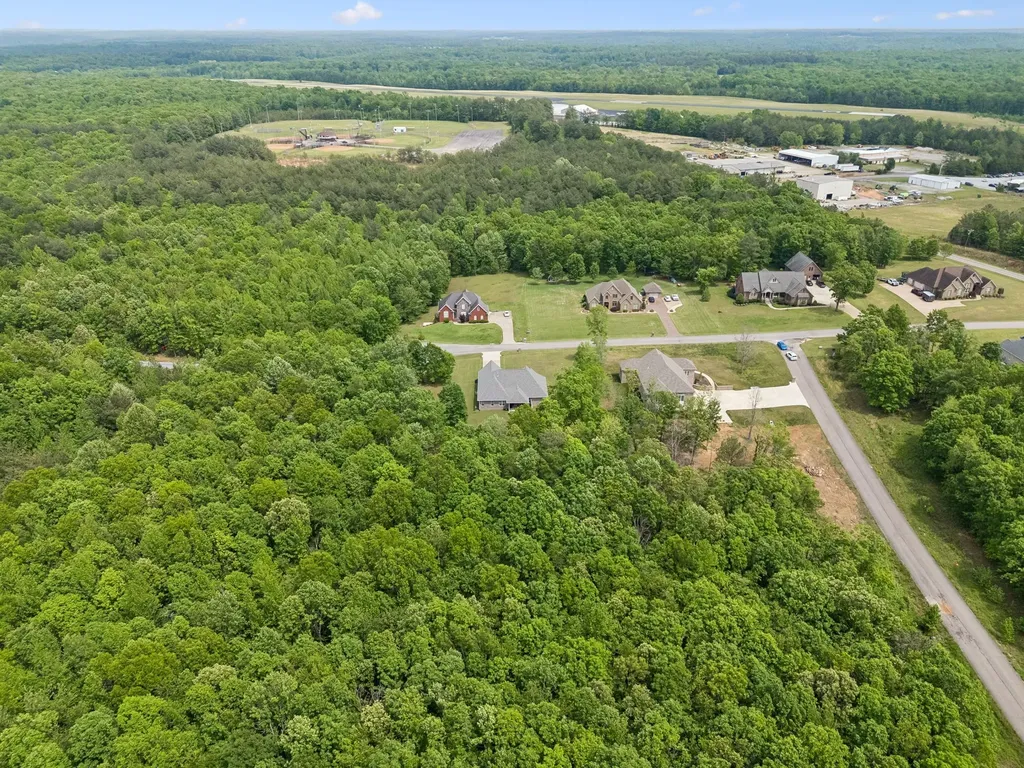 145 Airport Court Waverly TN 37185