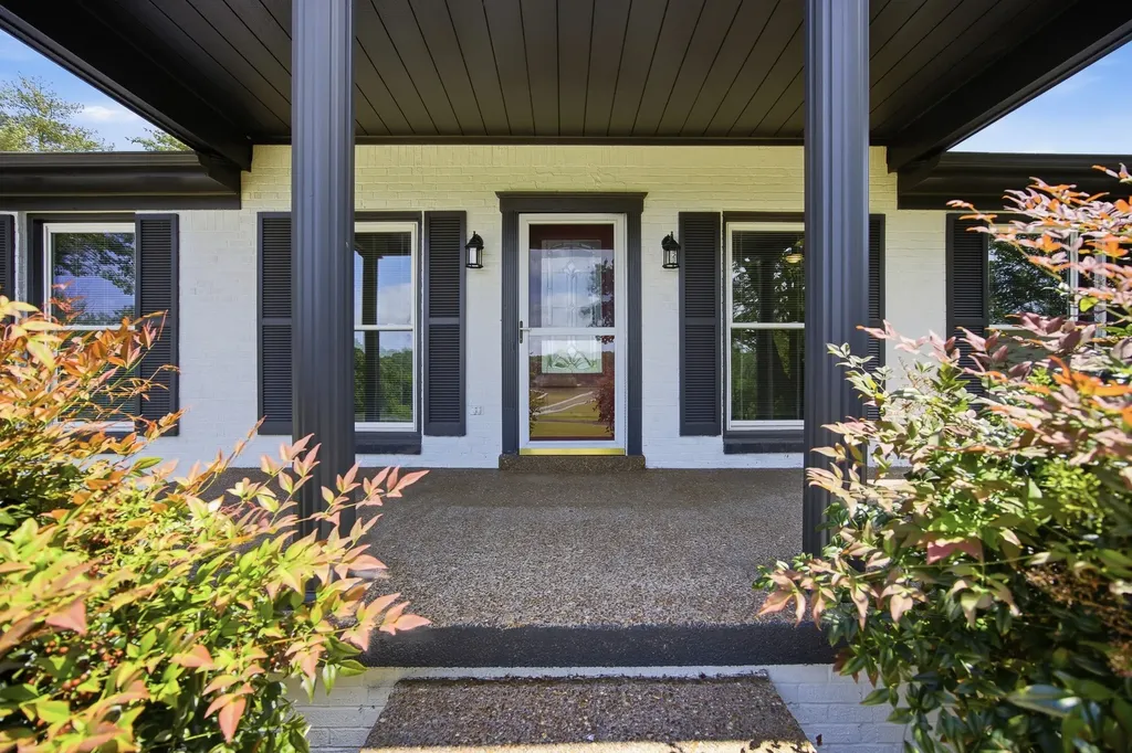6716 Cool Springs Road Thompsons Station TN 37179