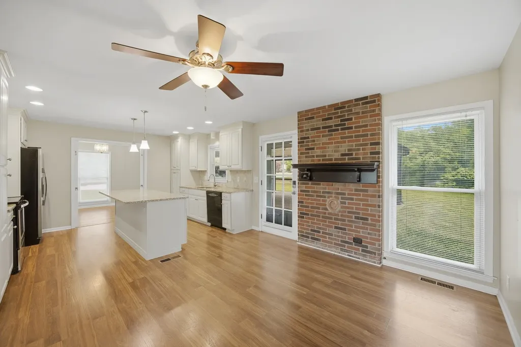 6716 Cool Springs Road Thompsons Station TN 37179