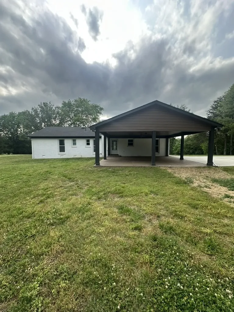 6716 Cool Springs Road Thompsons Station TN 37179