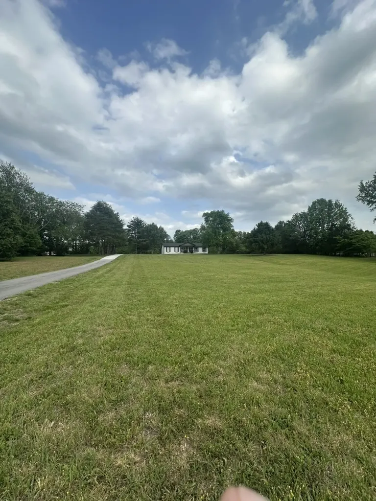 6716 Cool Springs Road Thompsons Station TN 37179