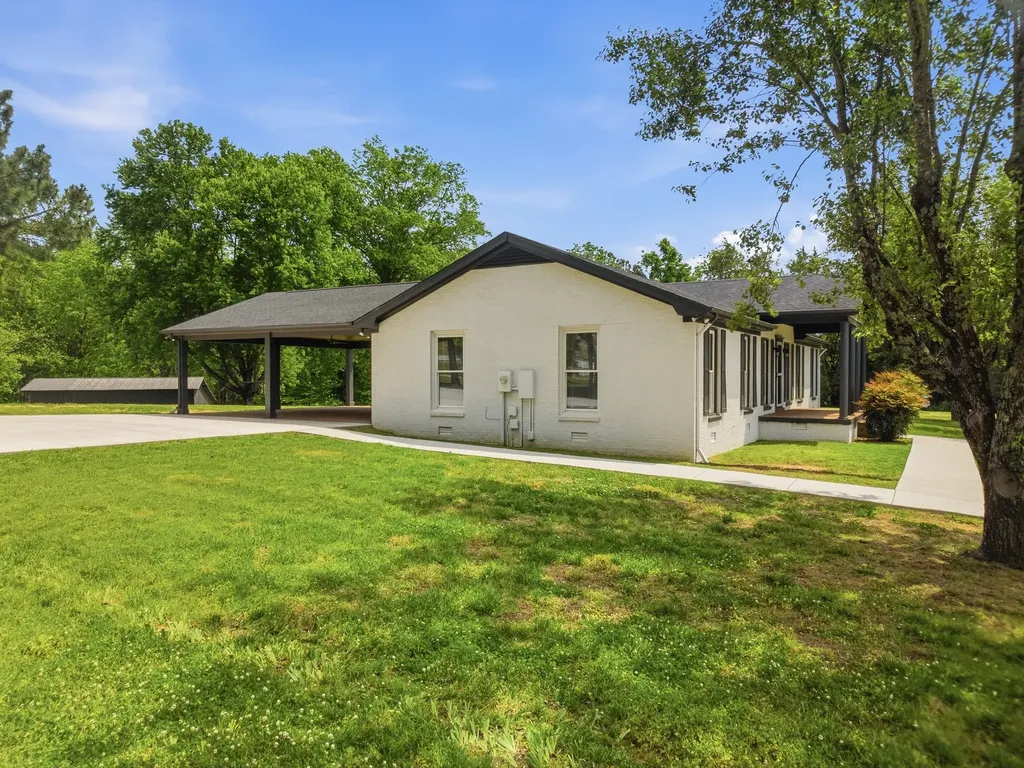 6716 Cool Springs Road Thompsons Station TN 37179