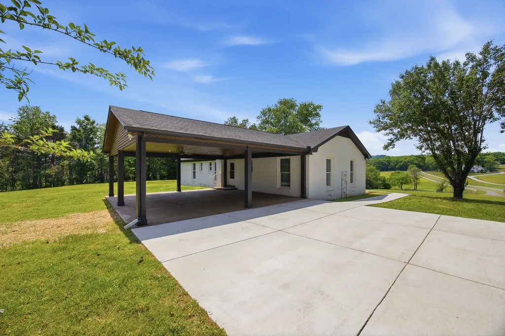 6716 Cool Springs Road Thompsons Station TN 37179