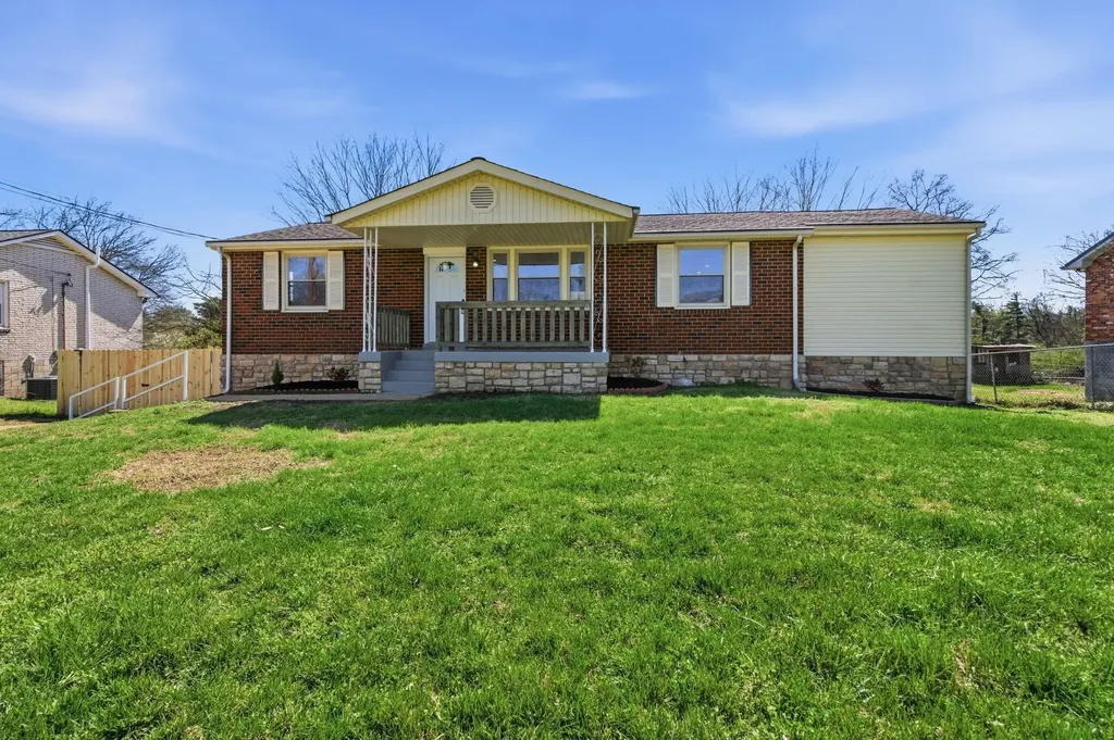 5015 Bonnahill Drive Hermitage TN 37076