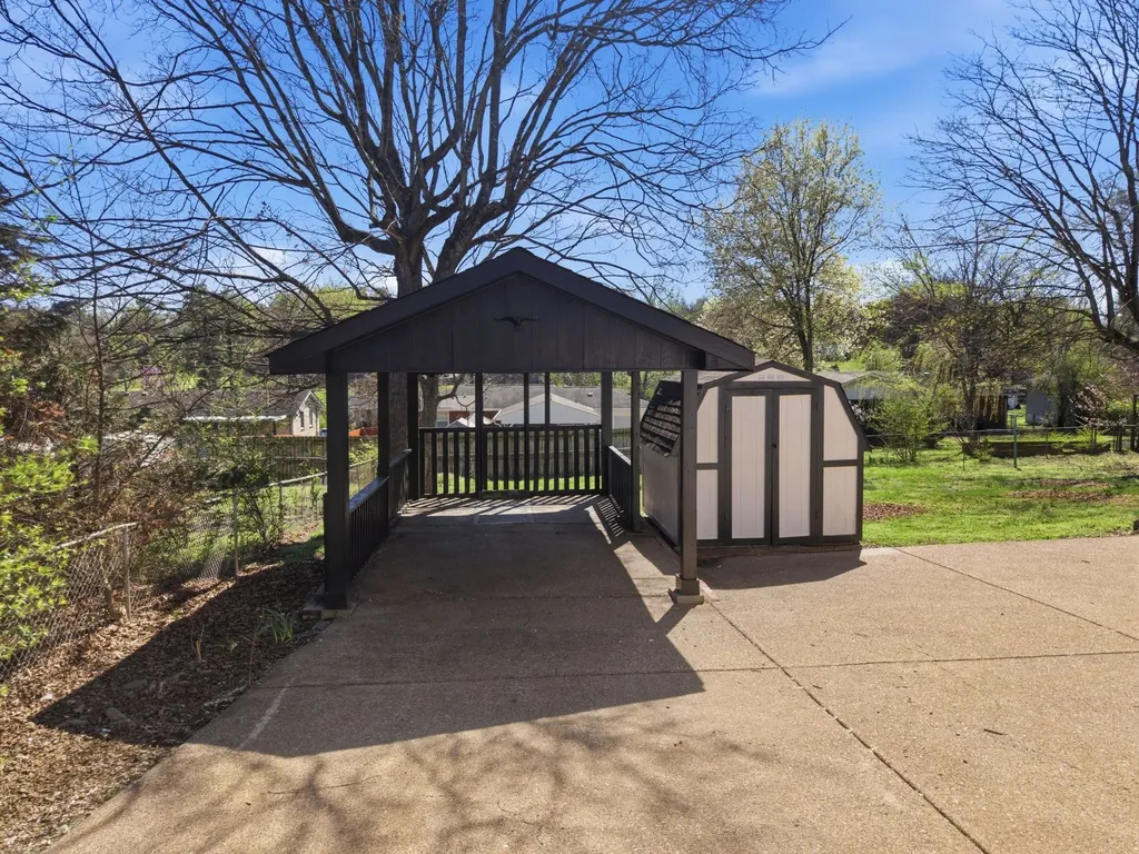 5015 Bonnahill Drive Hermitage TN 37076