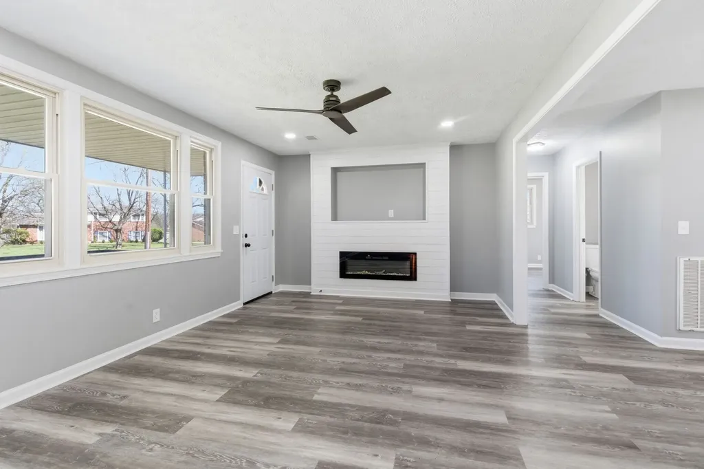 5015 Bonnahill Drive Hermitage TN 37076