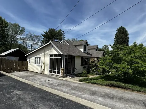 105 Wilson Street Cowan TN 37318