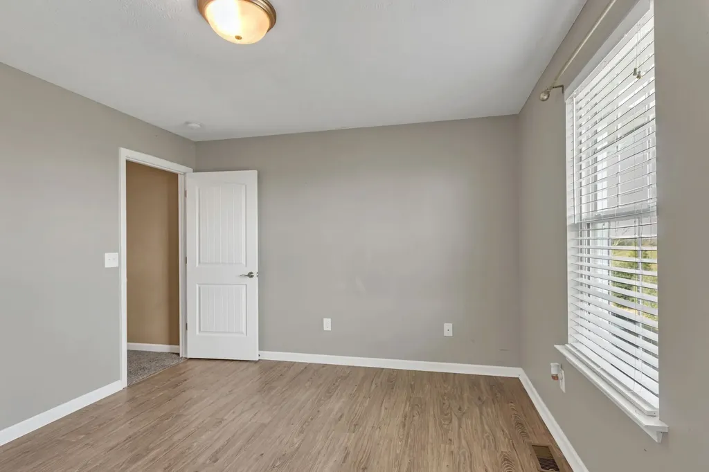 2417 New Holland Circle Murfreesboro TN 37128