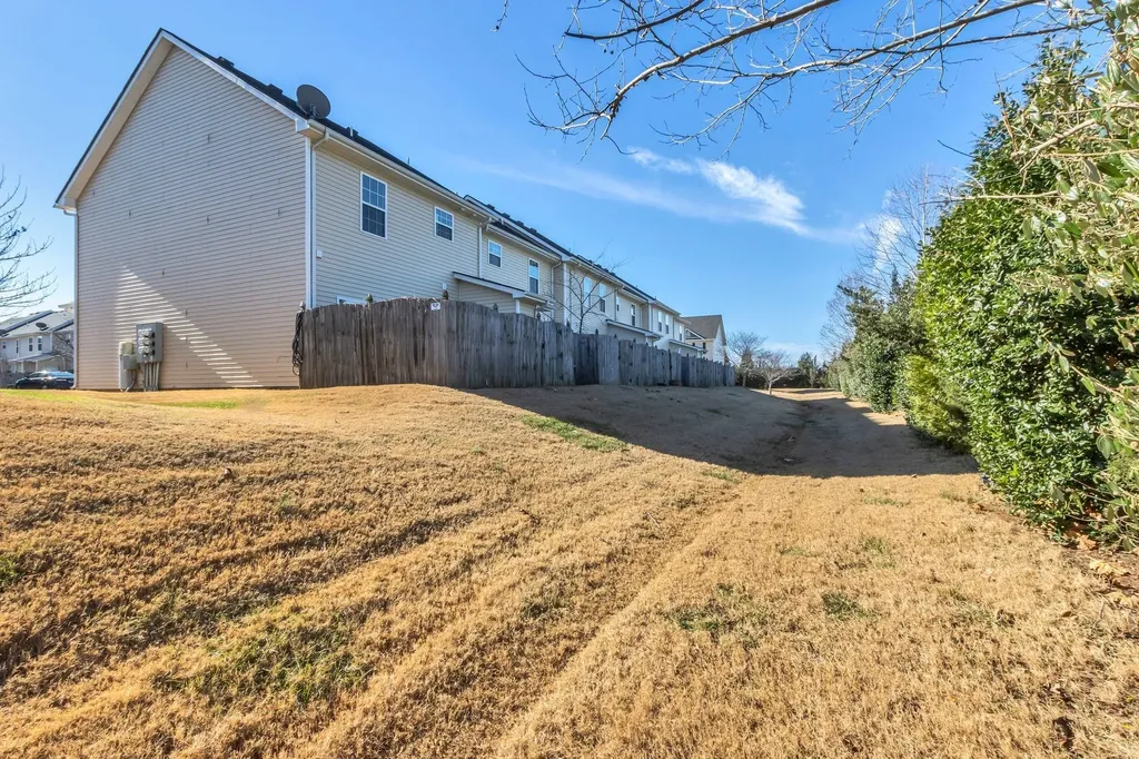 2417 New Holland Circle Murfreesboro TN 37128