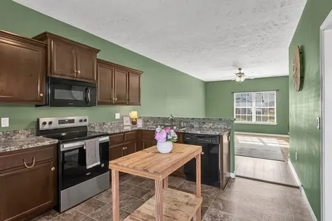2417 New Holland Circle Murfreesboro TN 37128
