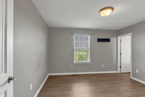 2417 New Holland Circle Murfreesboro TN 37128