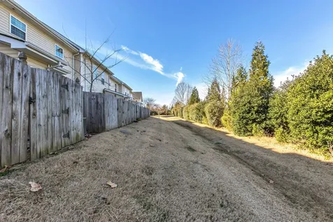 2417 New Holland Circle Murfreesboro TN 37128