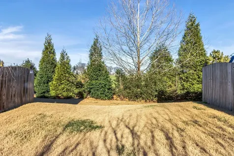 2417 New Holland Circle Murfreesboro TN 37128