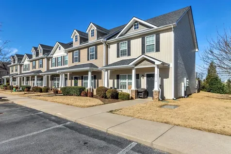 2417 New Holland Circle Murfreesboro TN 37128
