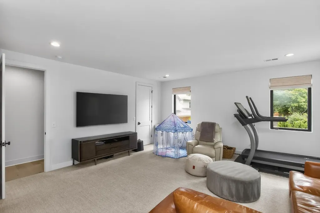 2025B Hutton Drive Nashville TN 37210