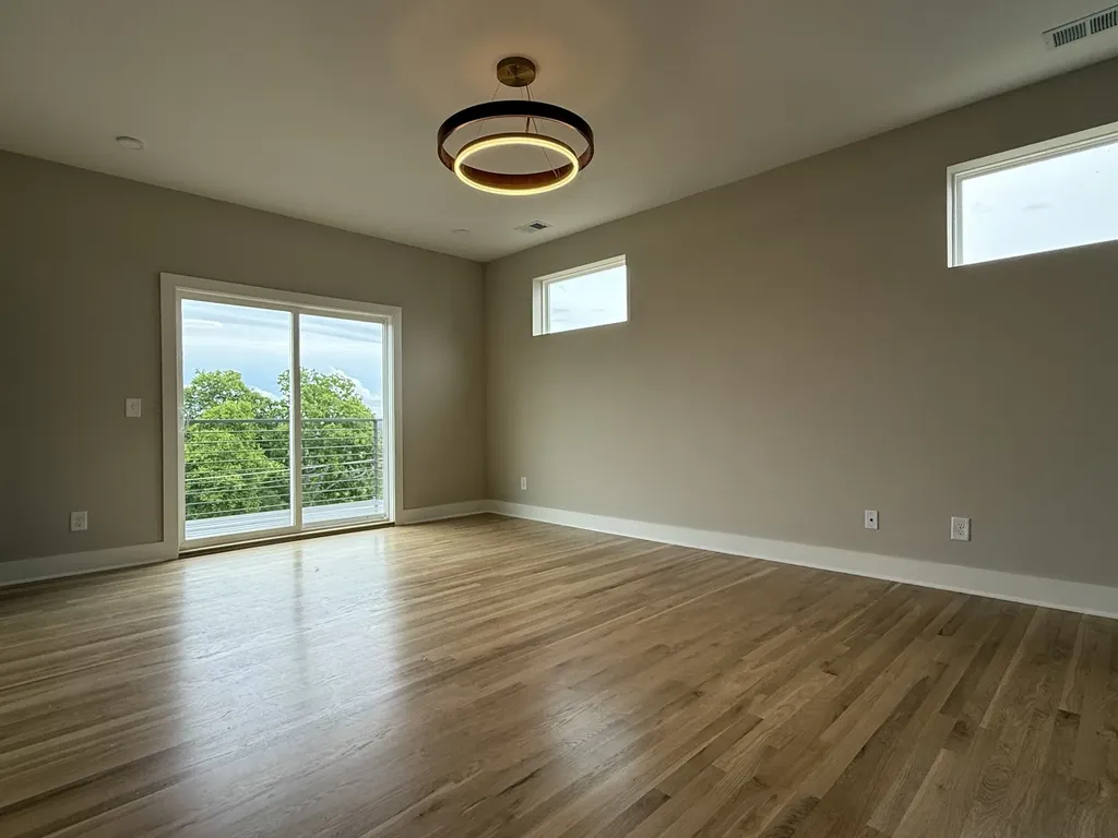 2143 Goodrich Avenue Nashville TN 37218