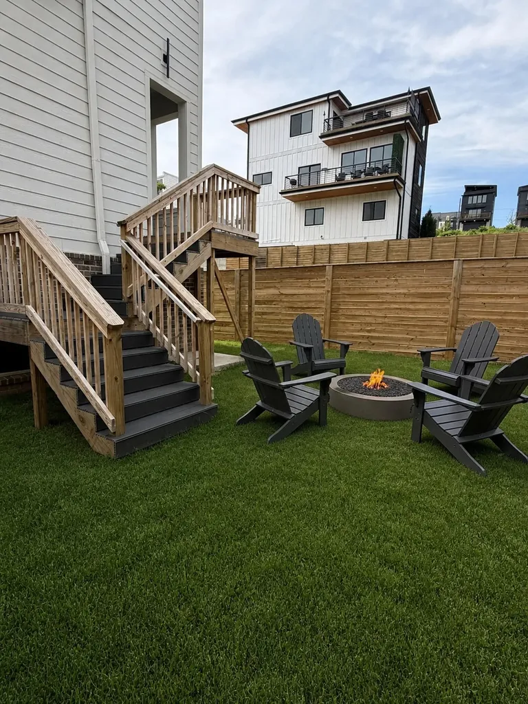 2143 Goodrich Avenue Nashville TN 37218