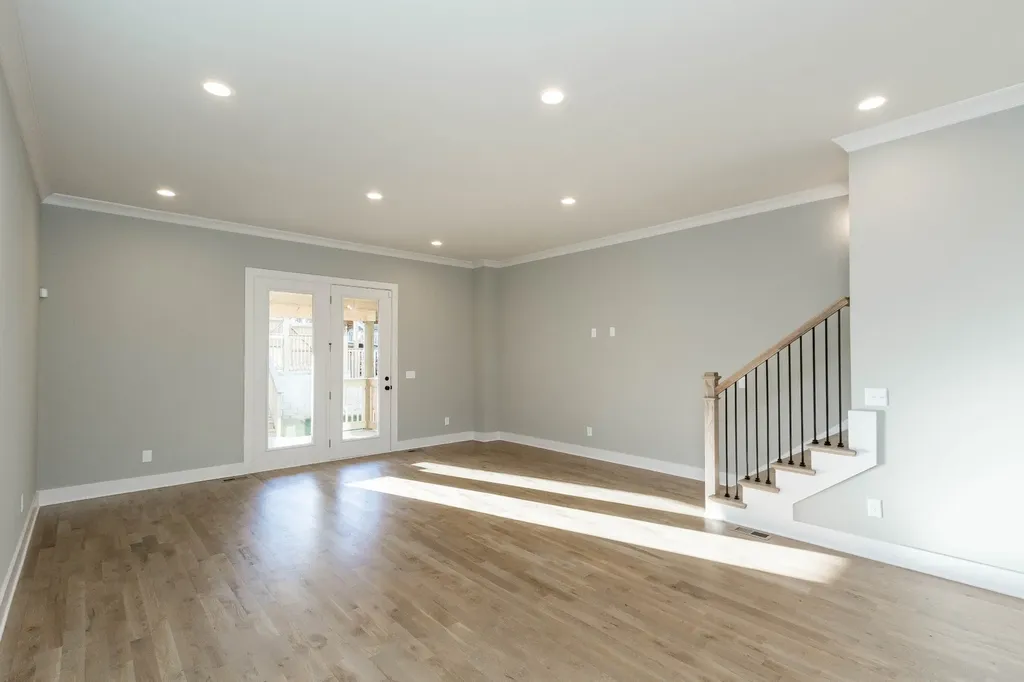 907A 32nd Ave, N Nashville TN 37209