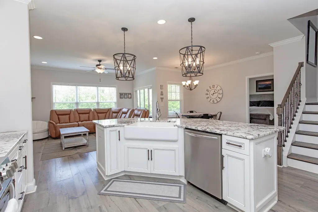 886 Cherry Grove Drive Hendersonville TN 37075