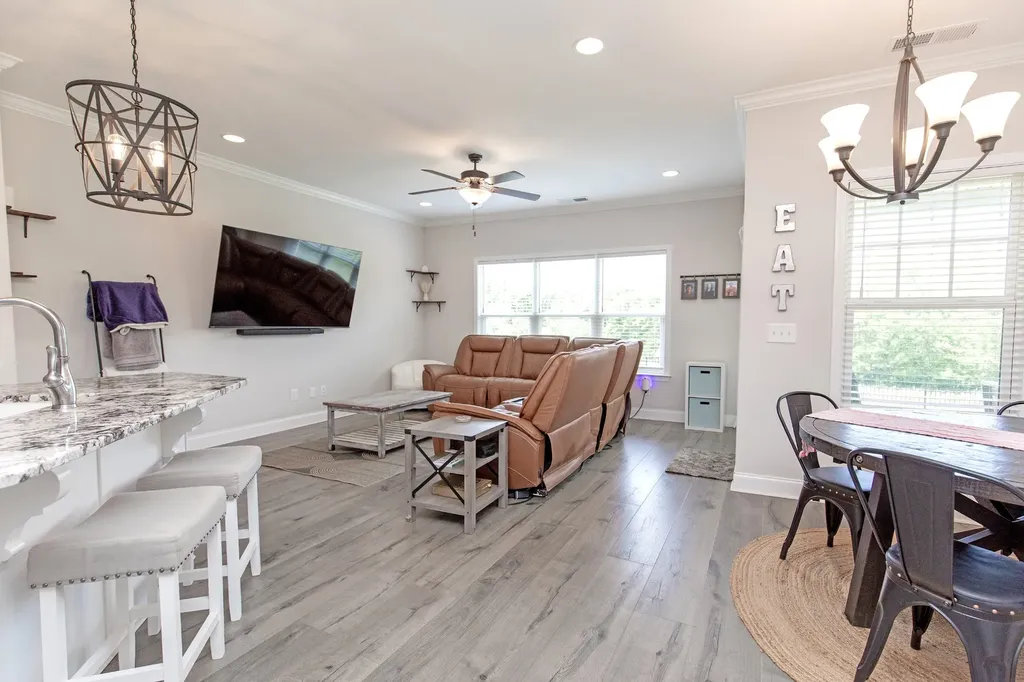 886 Cherry Grove Drive Hendersonville TN 37075