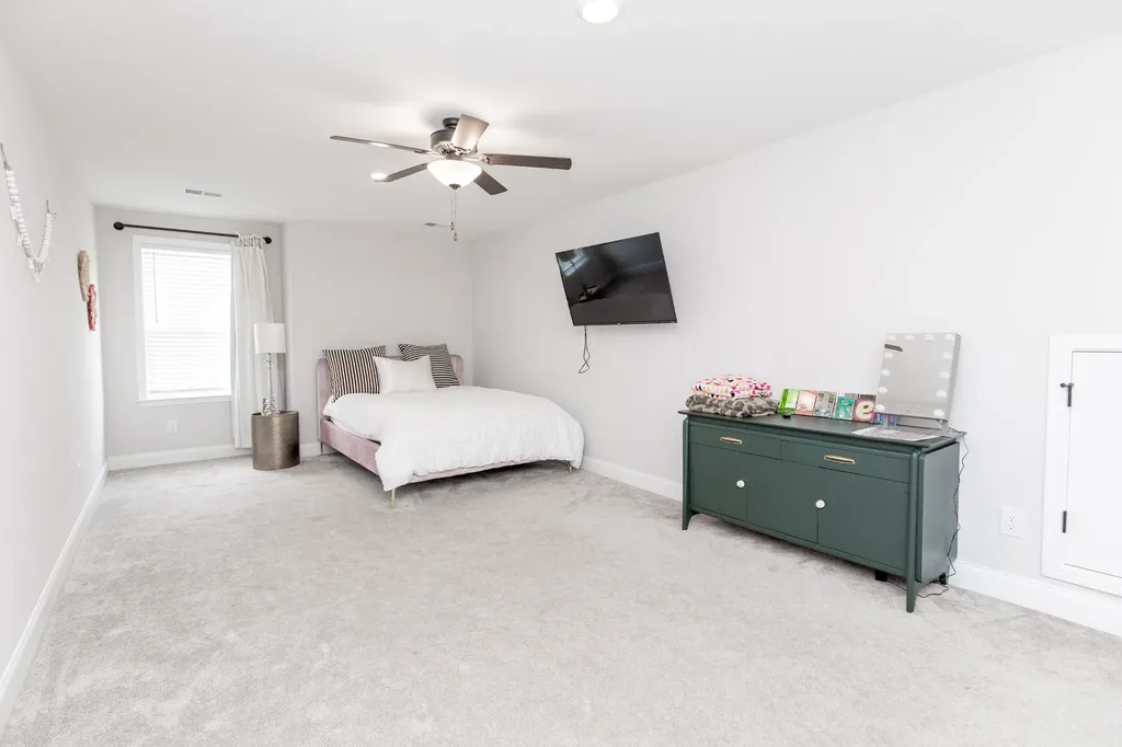 886 Cherry Grove Drive Hendersonville TN 37075