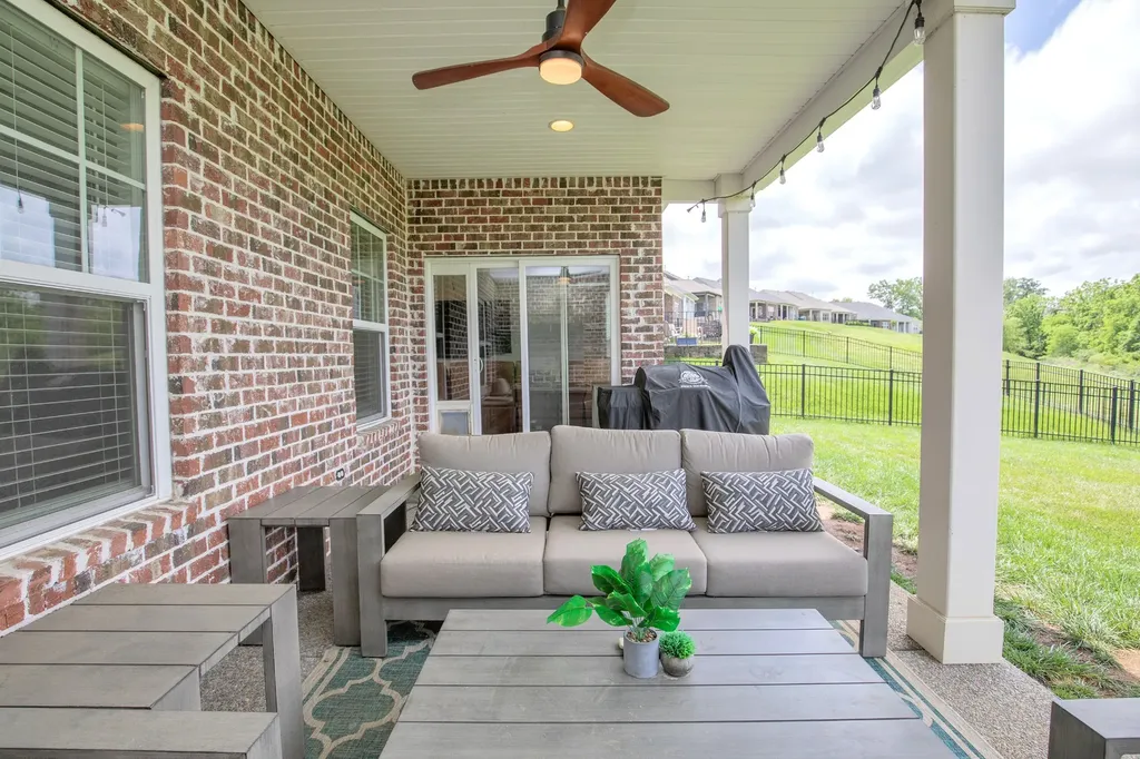 886 Cherry Grove Drive Hendersonville TN 37075