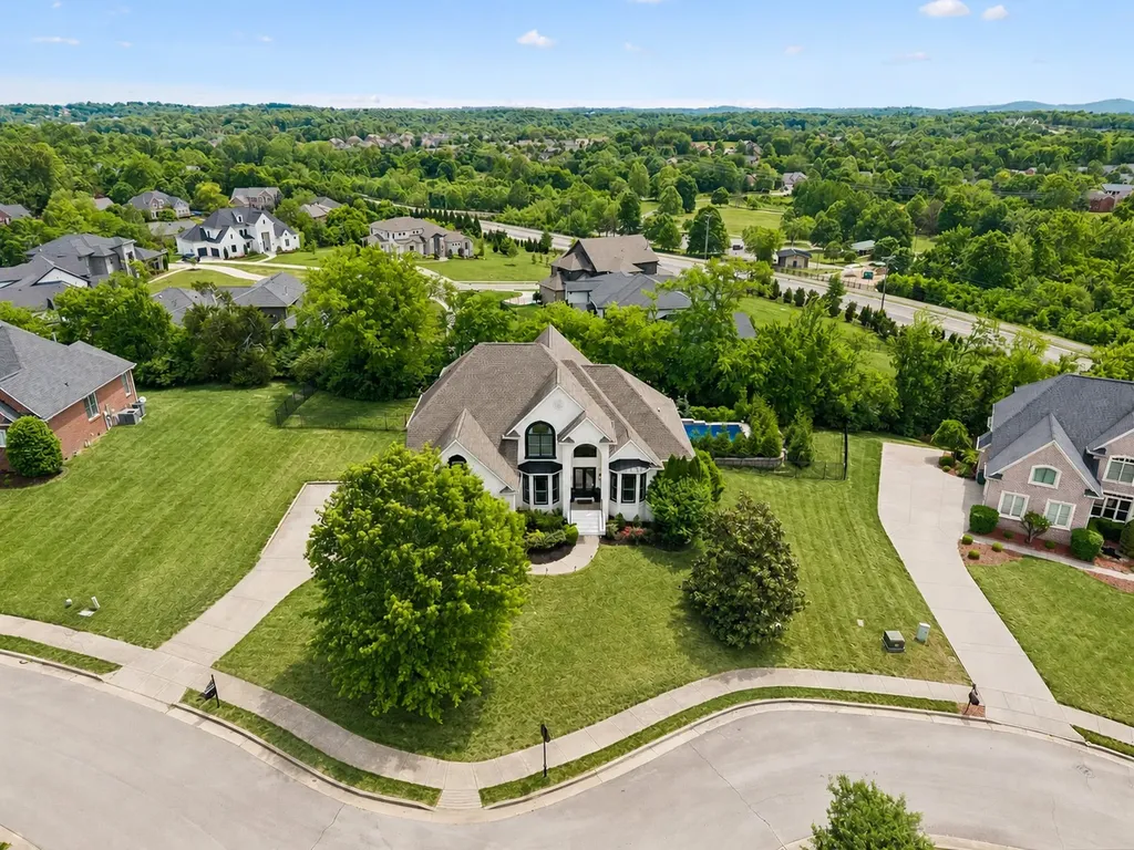9739 Turner Lane Brentwood TN 37027