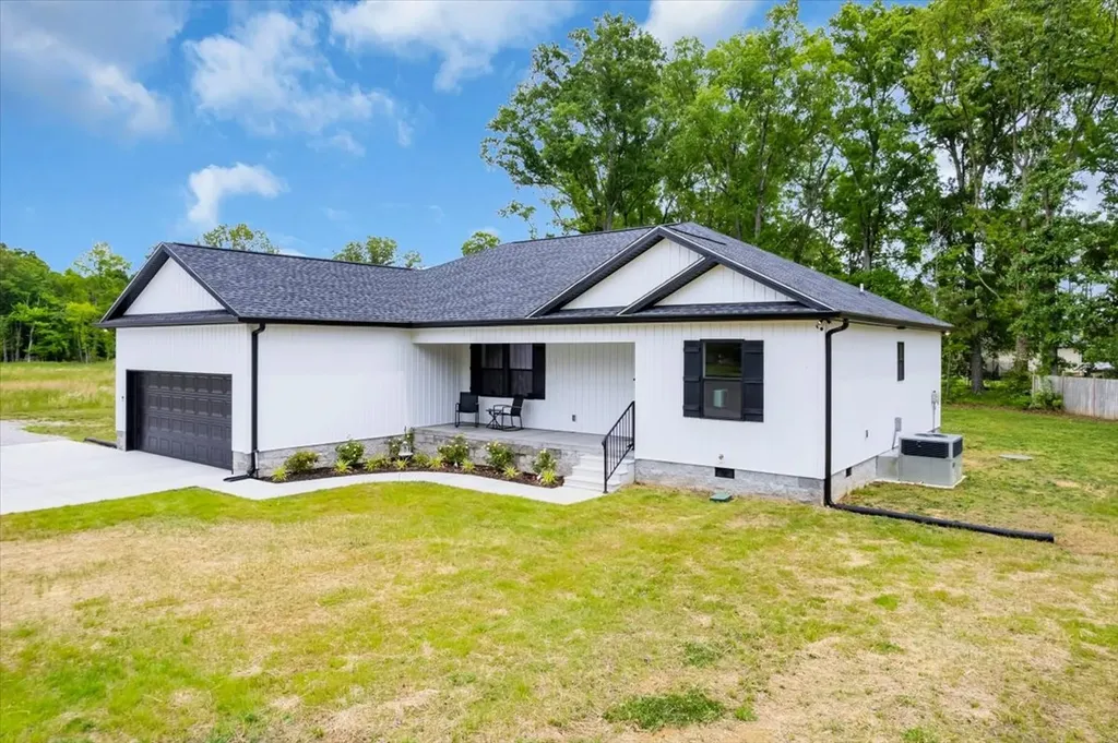116 Carter Blake Road Tullahoma TN 37388