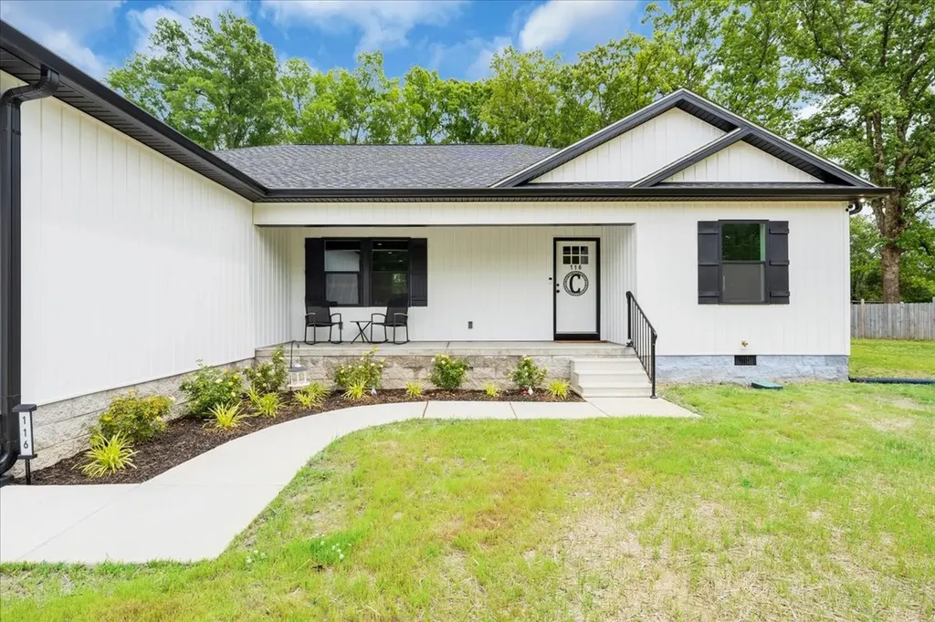 116 Carter Blake Road Tullahoma TN 37388