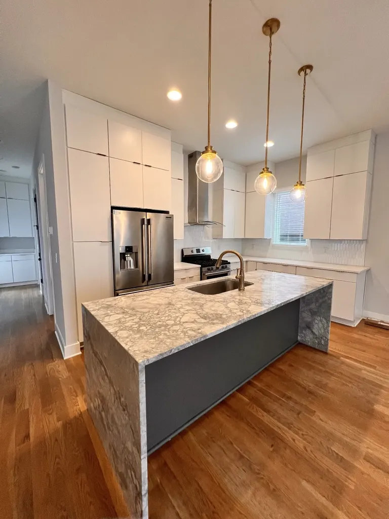 709 28th Ave, N Nashville TN 37208