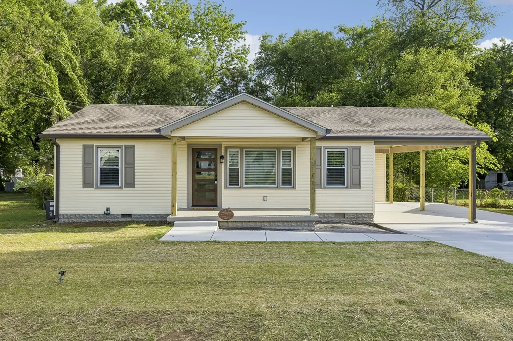 715 Lynn Street Murfreesboro TN 37129