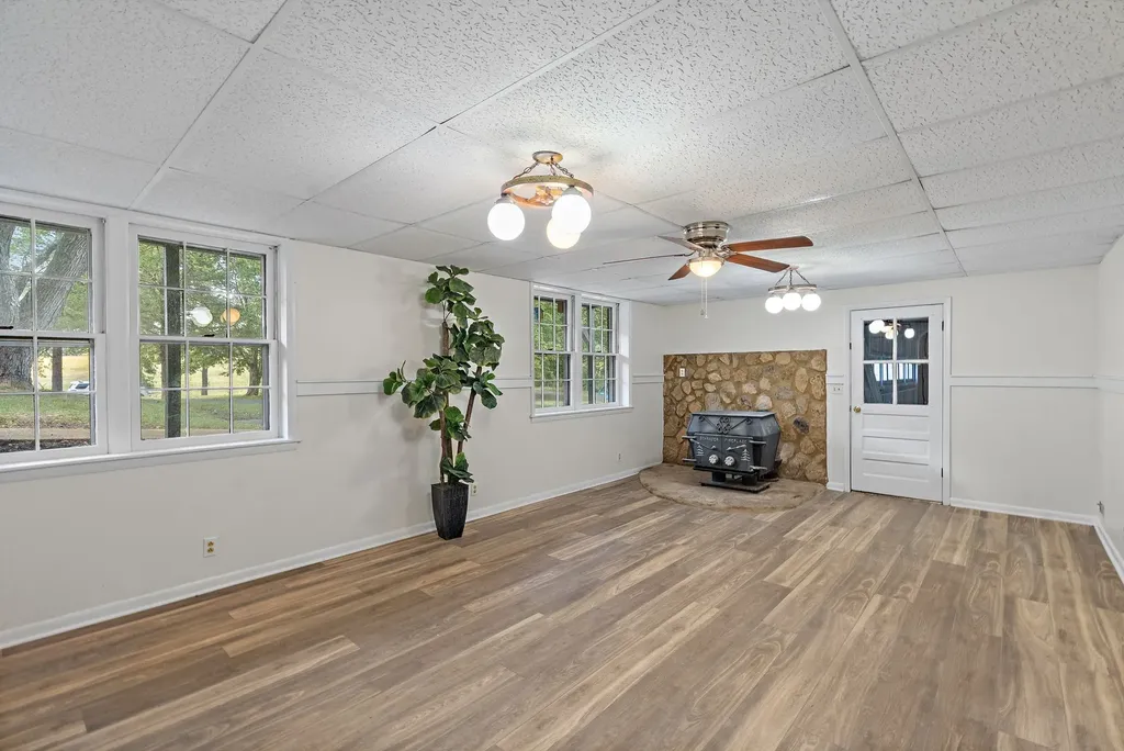 1627 W Grab Creek Road Dickson TN 37055