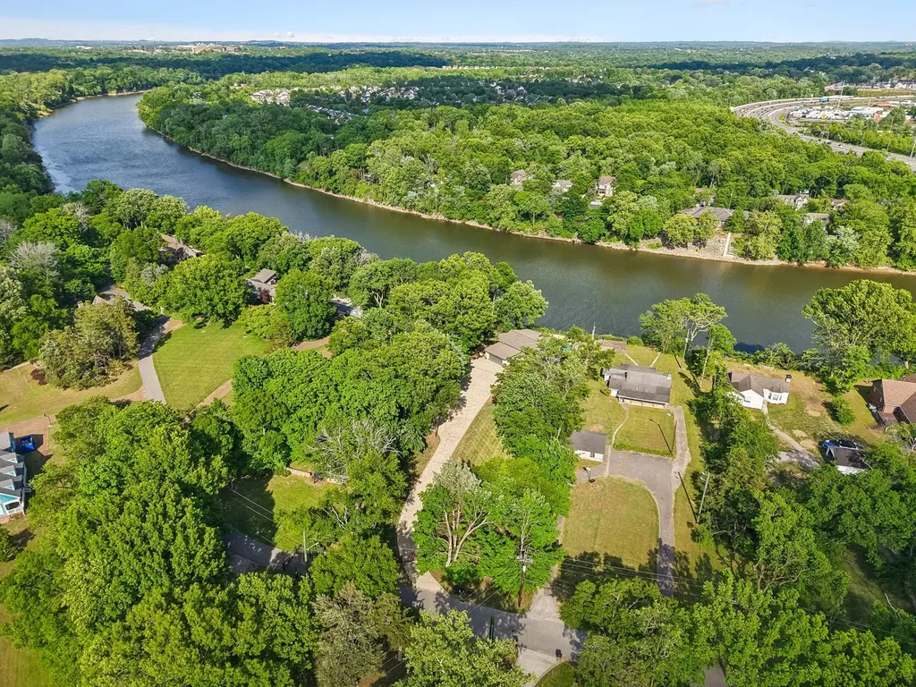 4434 Brush Hill Road Nashville TN 37216