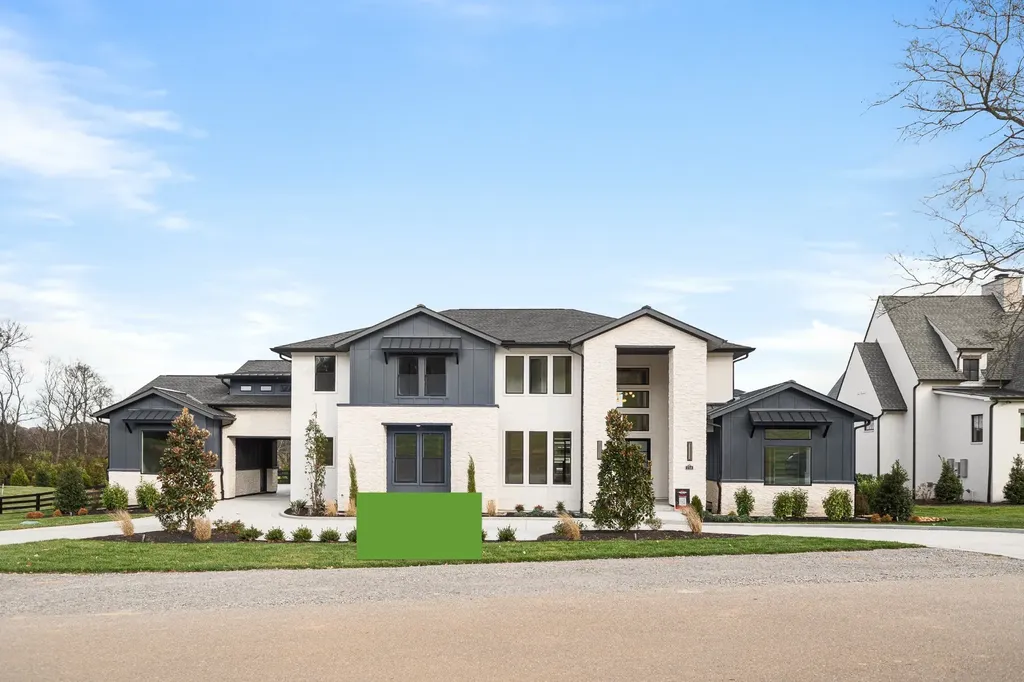 1764 Dean Road Thompsons Station TN 37179