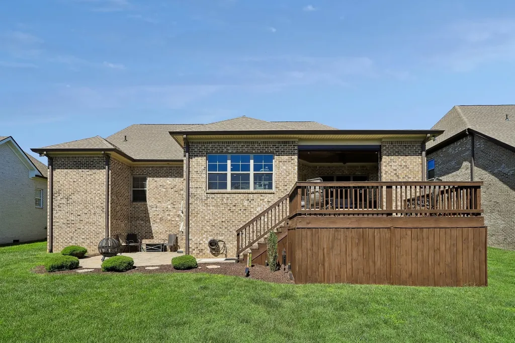 1006 Alpaca Drive Spring Hill TN 37174