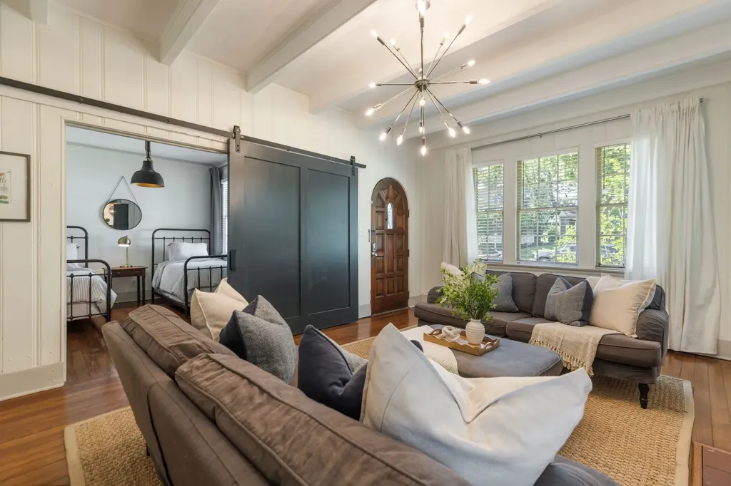 2018 Sweetbriar Avenue Nashville TN 37212