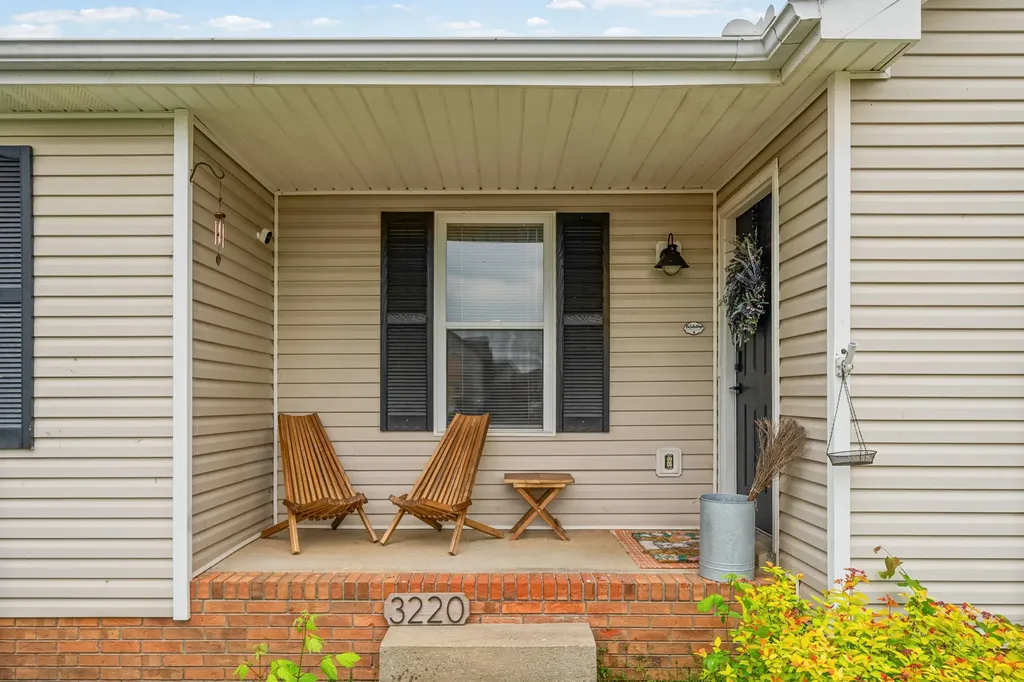 3220 N Senseney Circle Clarksville TN 37042