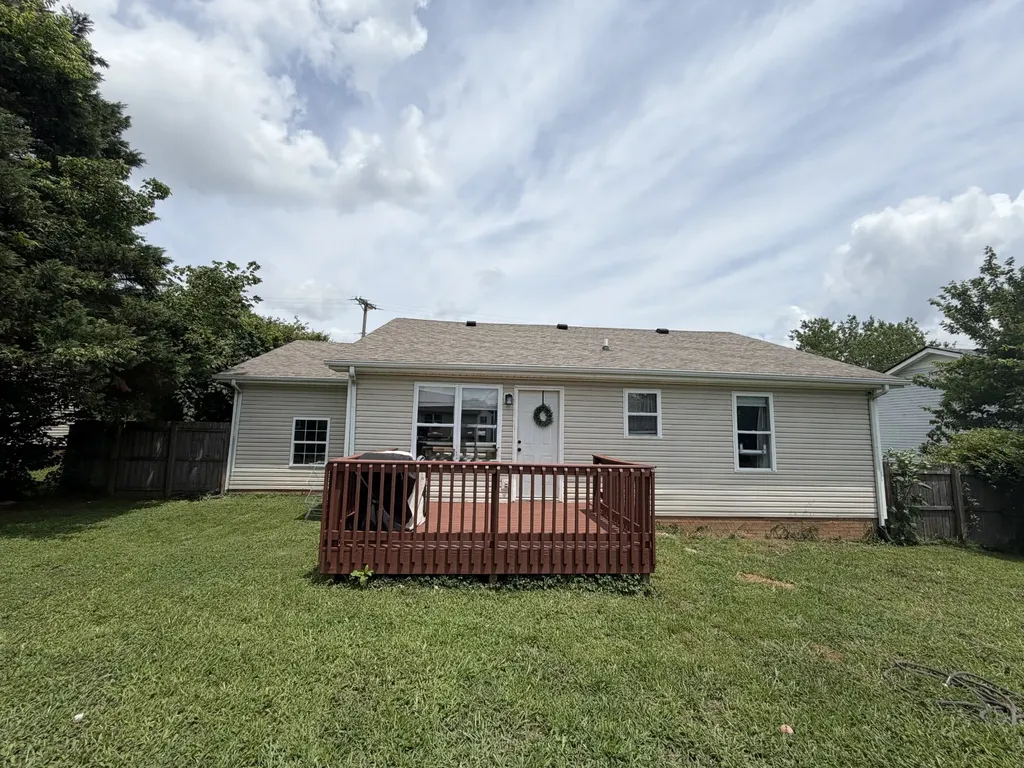 3220 N Senseney Circle Clarksville TN 37042