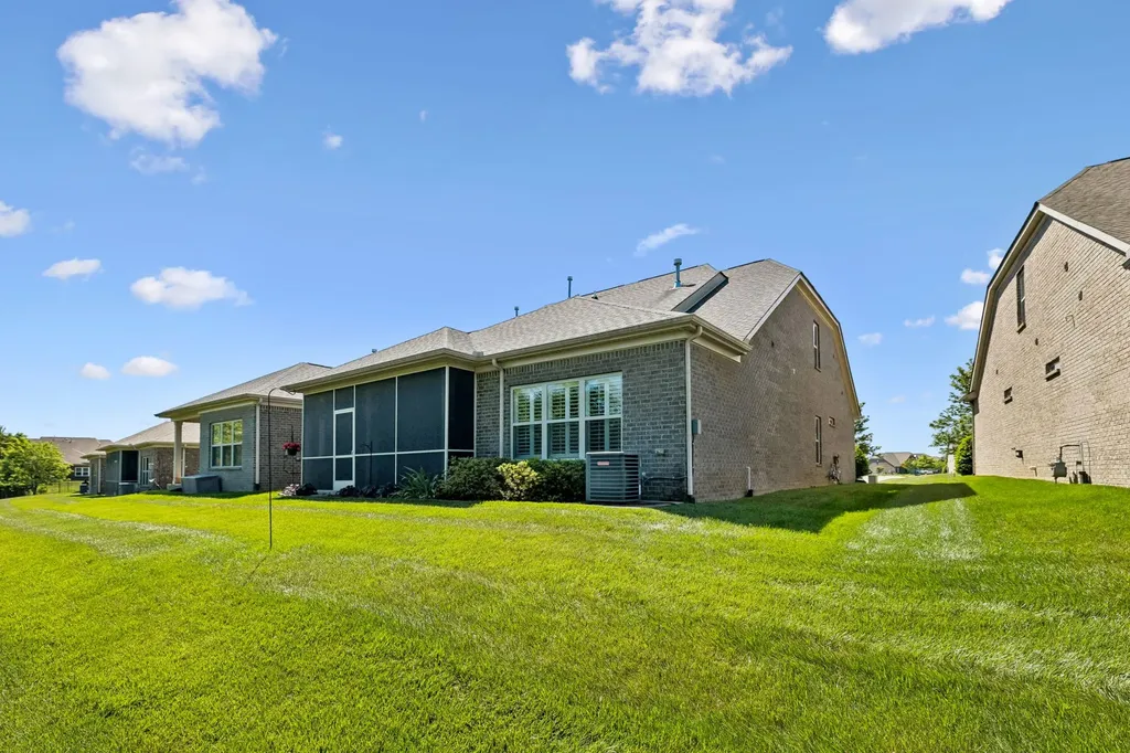 860 Meadowcrest Way Lebanon TN 37090