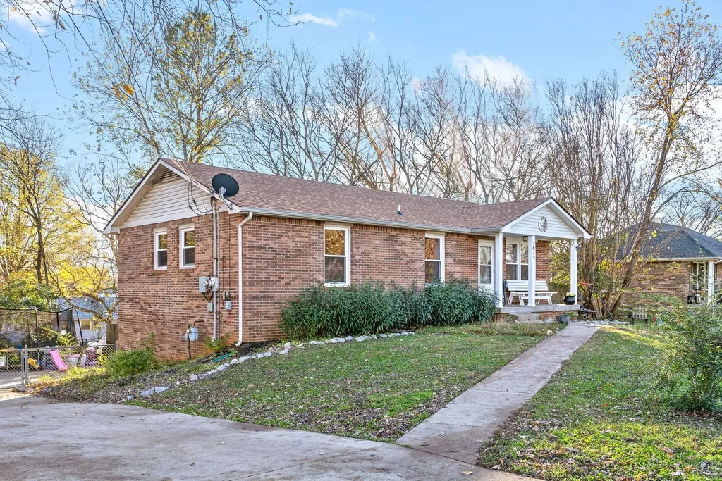 434 Bluff Drive Clarksville TN 37043