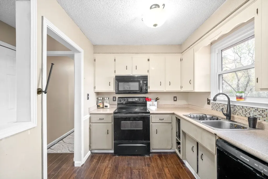 434 Bluff Drive Clarksville TN 37043